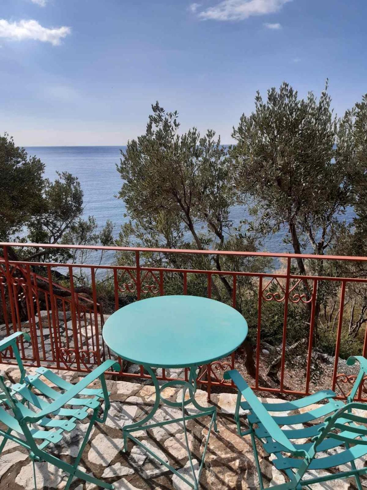 Δωμάτια Κόκκινος Πύργος Plomari Extérieur photo