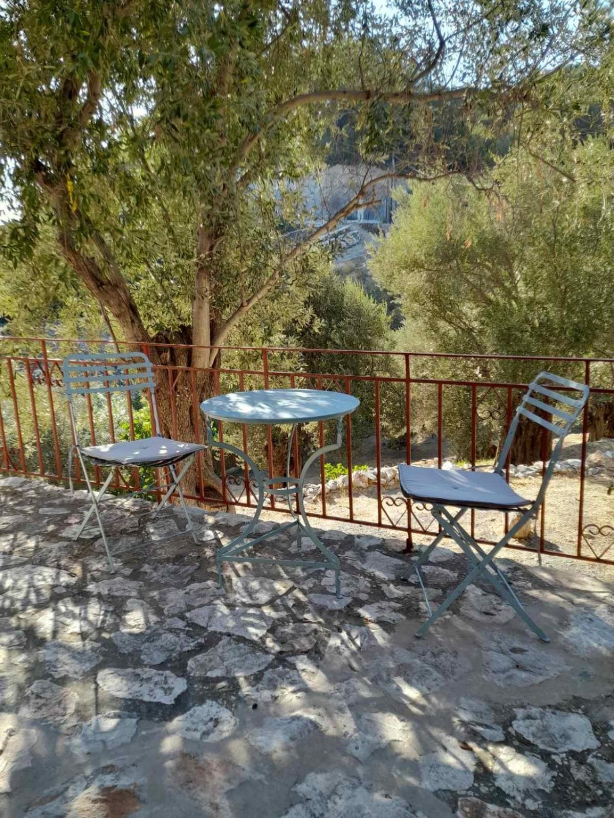 Δωμάτια Κόκκινος Πύργος Plomari Extérieur photo