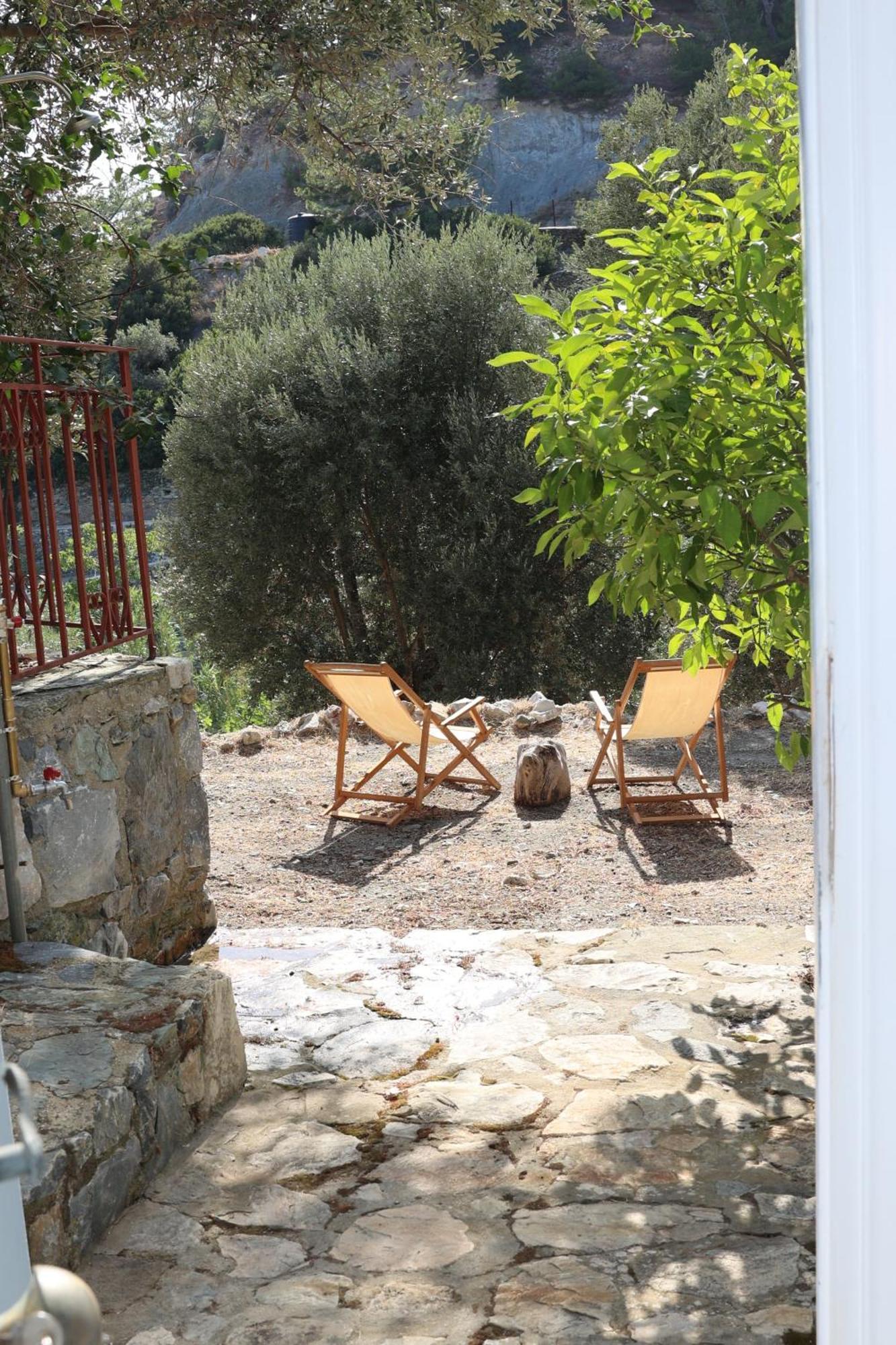 Δωμάτια Κόκκινος Πύργος Plomari Extérieur photo