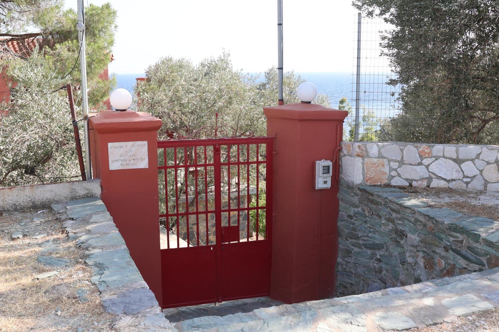 Δωμάτια Κόκκινος Πύργος Plomari Extérieur photo