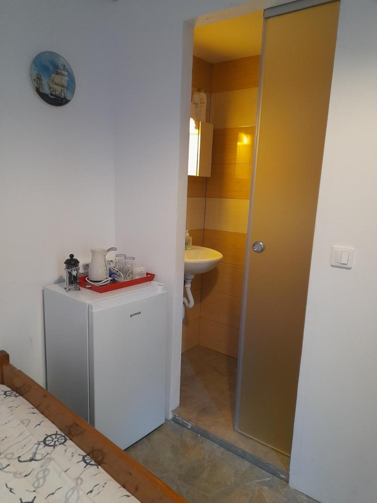 Δωμάτια Κόκκινος Πύργος Plomari Extérieur photo