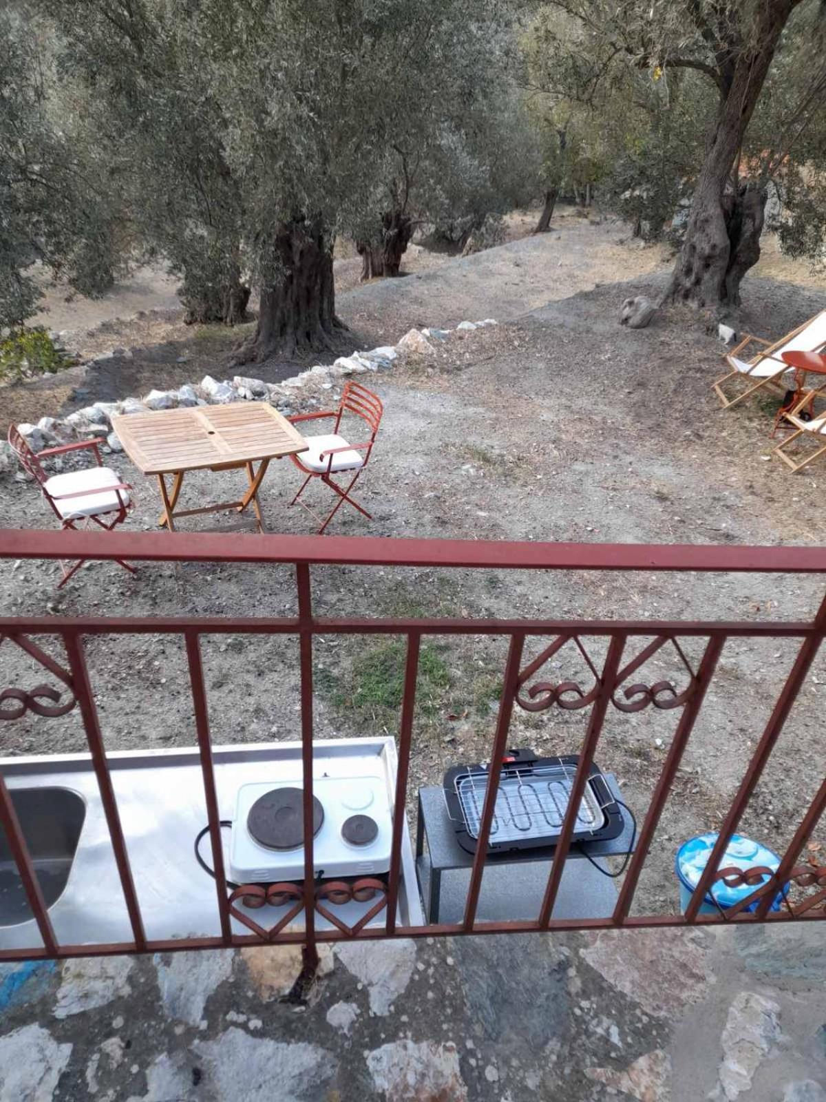 Δωμάτια Κόκκινος Πύργος Plomari Extérieur photo